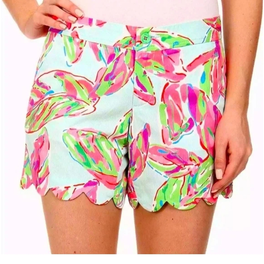 Lilly Pulitzer Women's Size 0 Buttercup Short. In the Vias Print 95504
